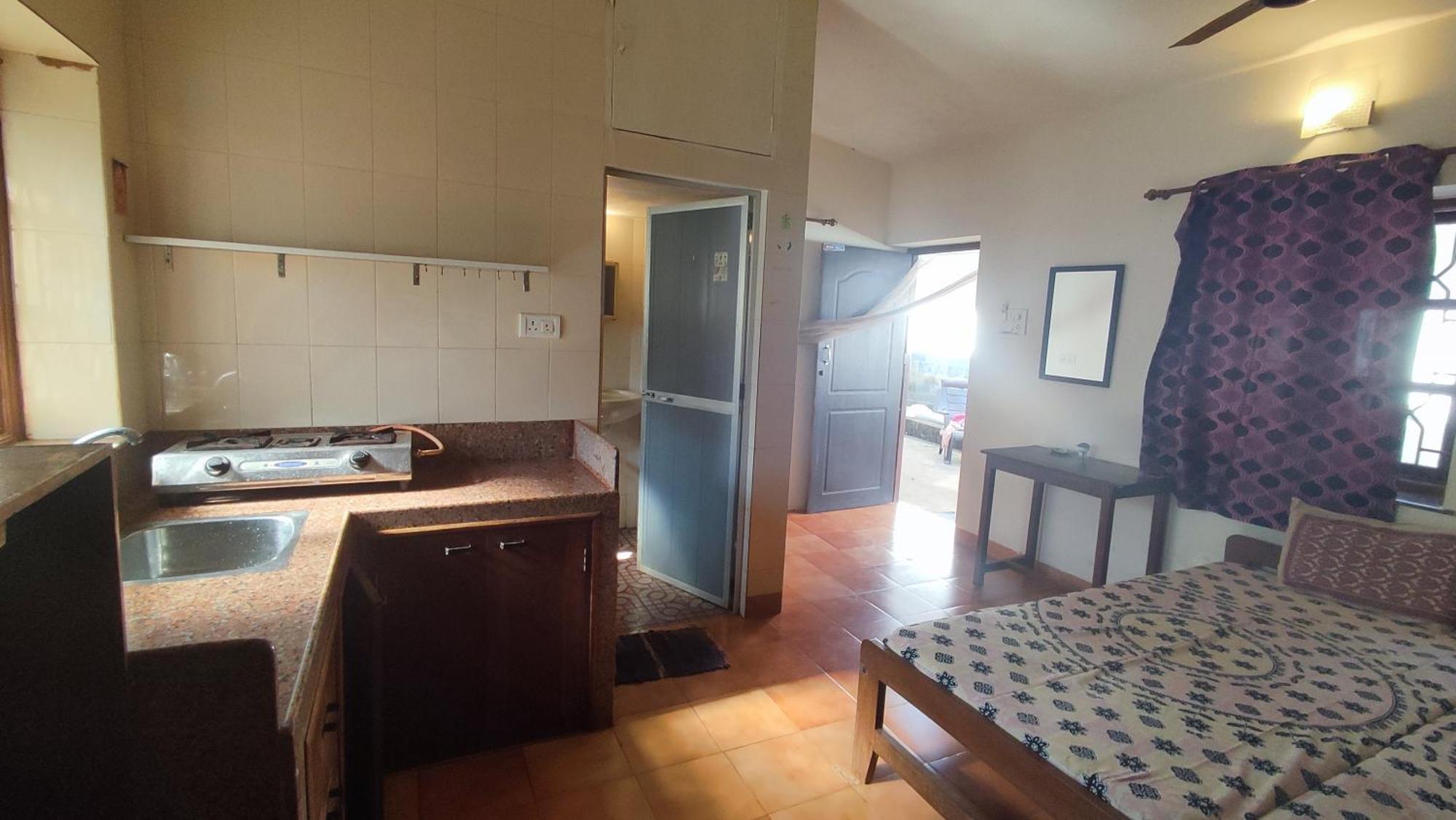 אנג'ונה Hill View Guest House מראה חיצוני תמונה